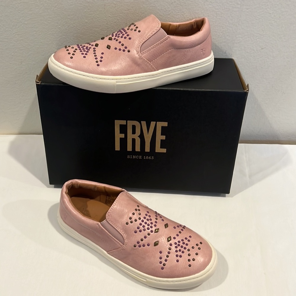 NWT. FRYE Lena Studded Slip On Size 2